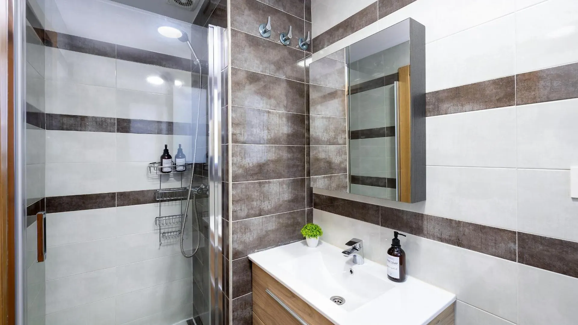 Grace Apartments - 3 Bedroom City Centre Granada